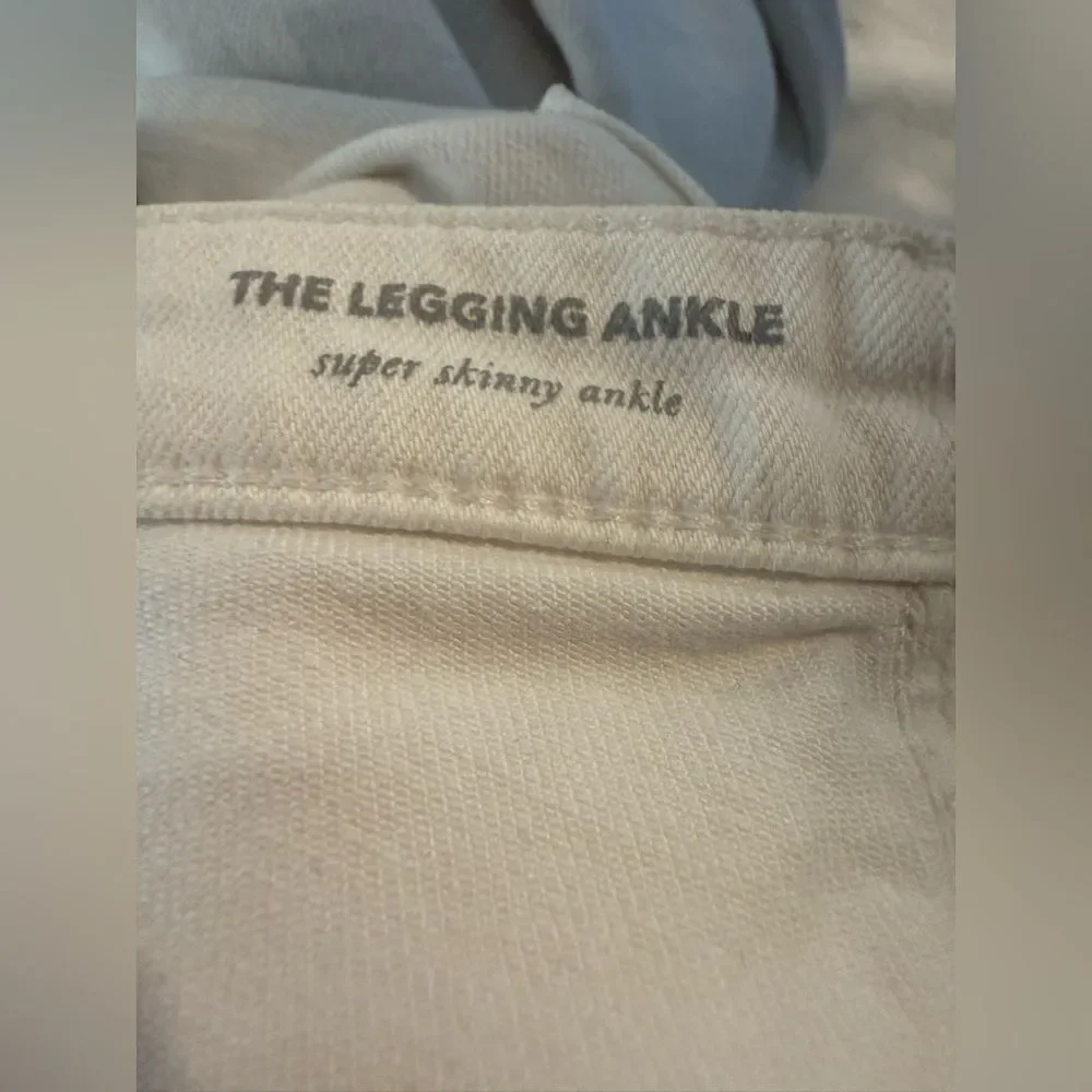 NWT AG Distressed Super Skinny Legging Ankle Jeans Size 27R White